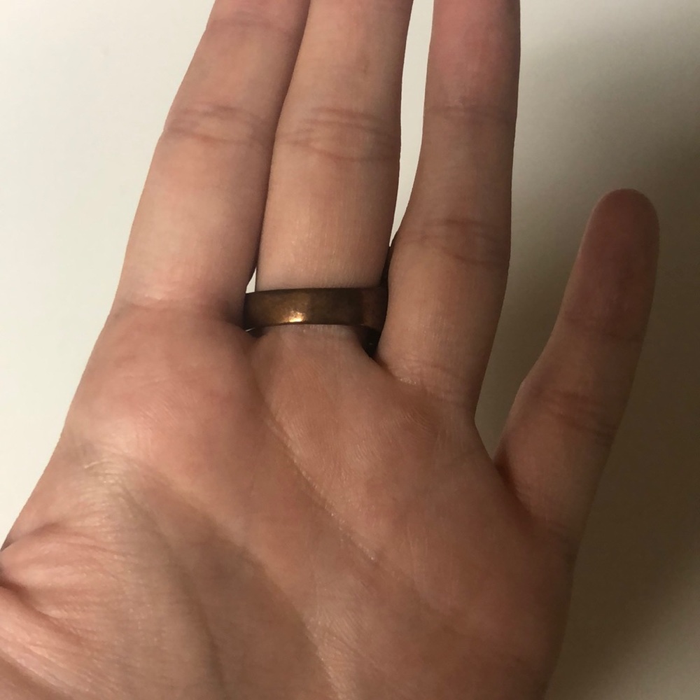 Flower Ring - Picture 2 of 3
